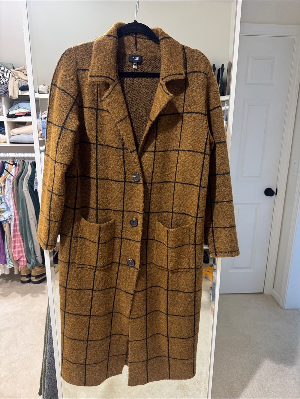 LINE coat.